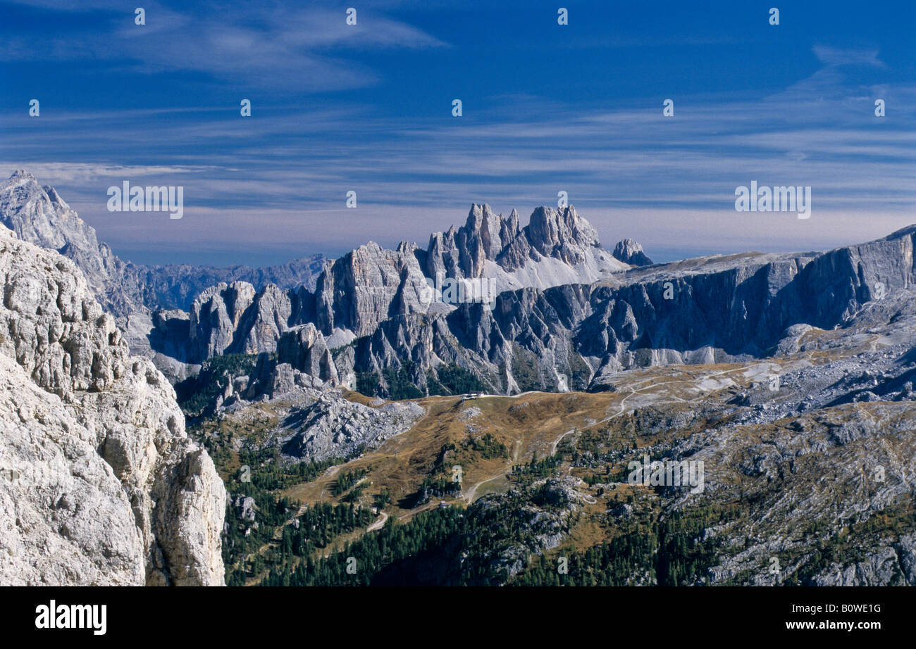 Vista verso sud dal Passo Falzarego, Cortina, Bolzano, Italia, Europa Foto Stock