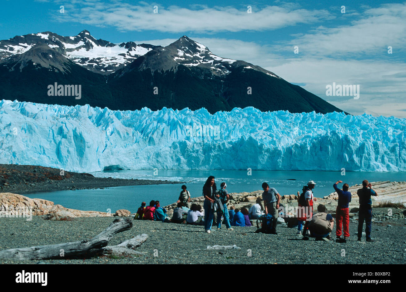 I turisti al Ghiacciaio Perito Moreno e Lago Argentino, Argentina, Patagonia, Nationalpar Los Glaciares Foto Stock