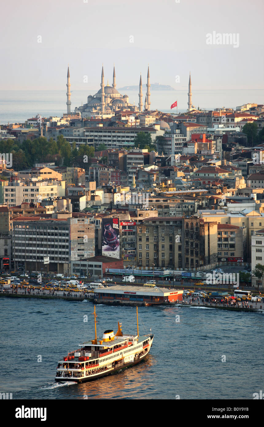 TUR Turchia Istanbul Golden Horn moschee Foto Stock
