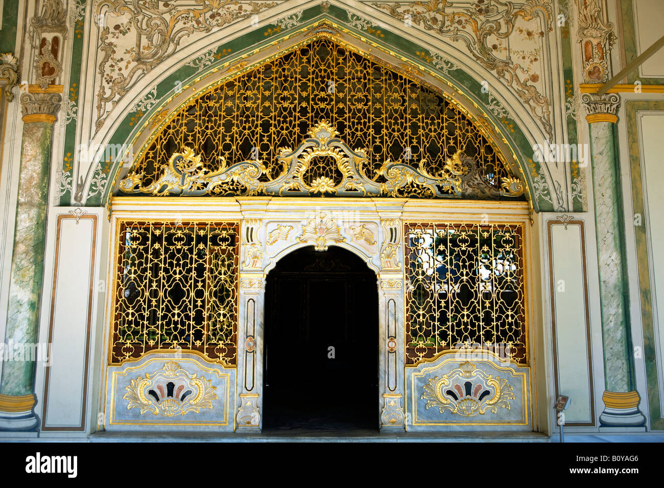 Il divano nel palazzo Topkapi a Istanbul Foto Stock