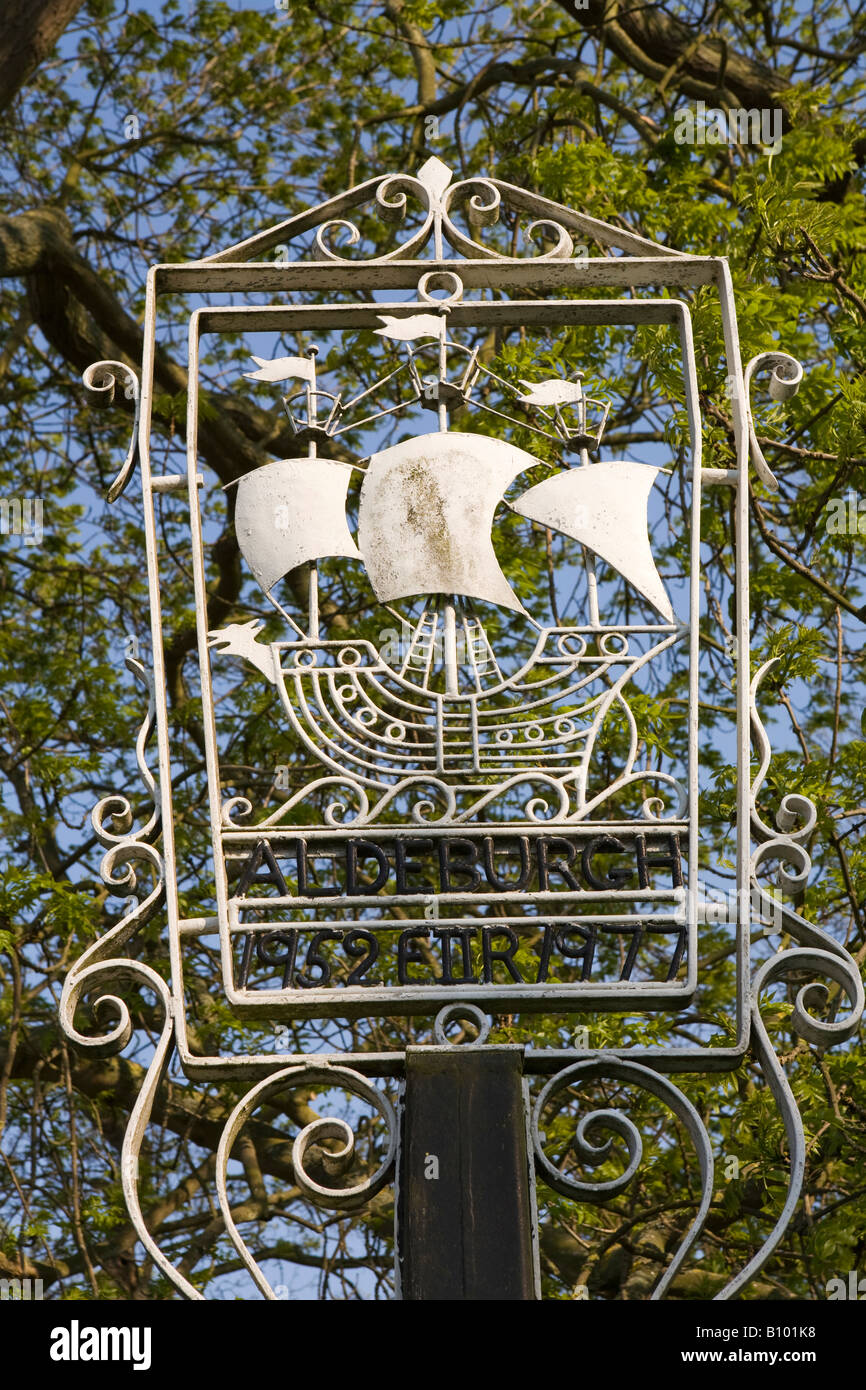 Regno Unito Inghilterra Suffolk Aldeburgh Royal Silver Jubilee città nome sign Foto Stock
