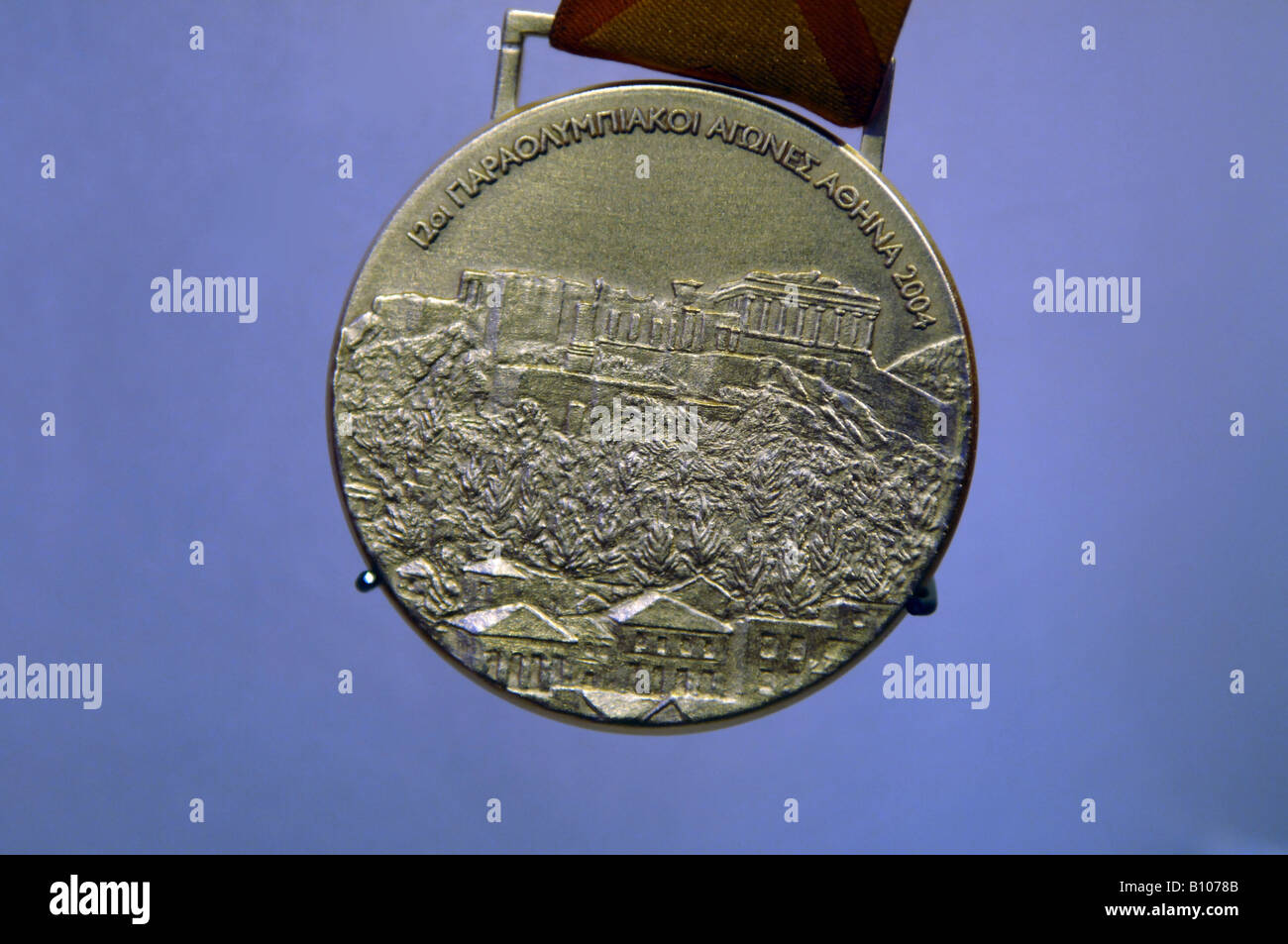 Medaglia olimpica in mostra presso il recentemente aperto Museo dello Sport d'America in New York Foto Stock