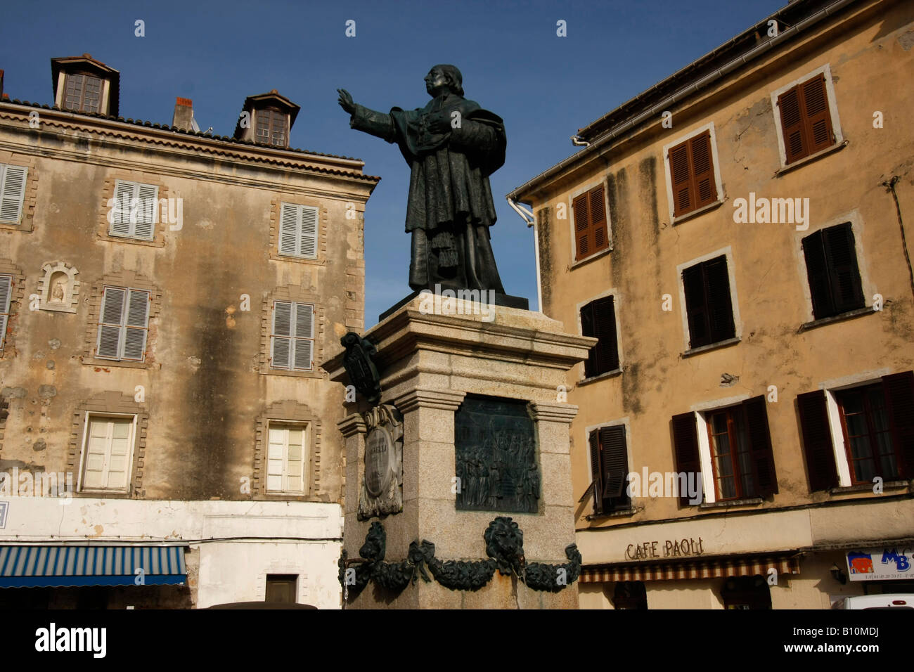 Statua di Casanelli d'Istria nel villaggio di montagna di Vico sulla Corsica Francia Foto Stock
