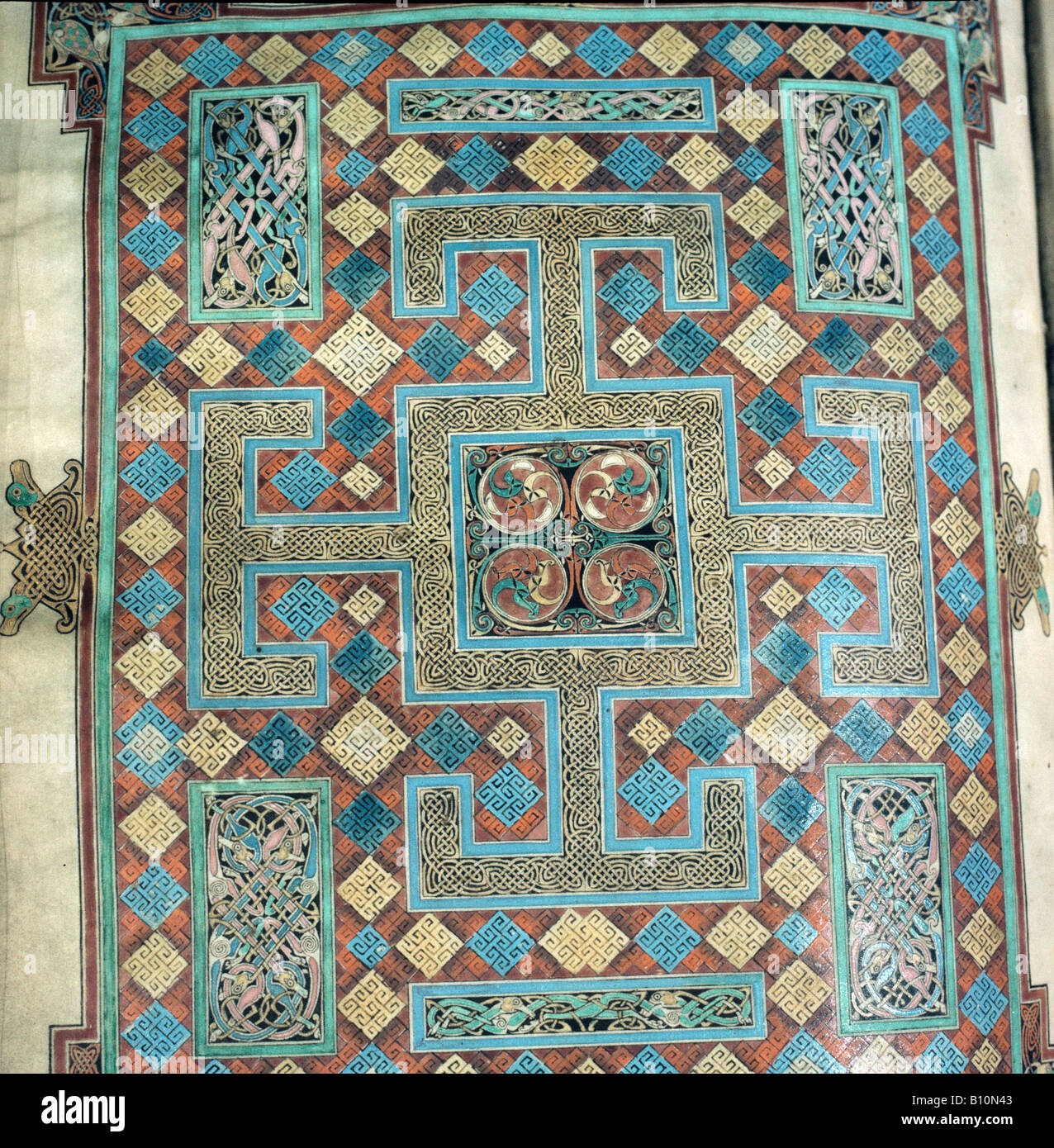 Lindisfarne vangelo. Pagina di tappeti. San Luca vangelo 698 AD Inghilterra Foto Stock