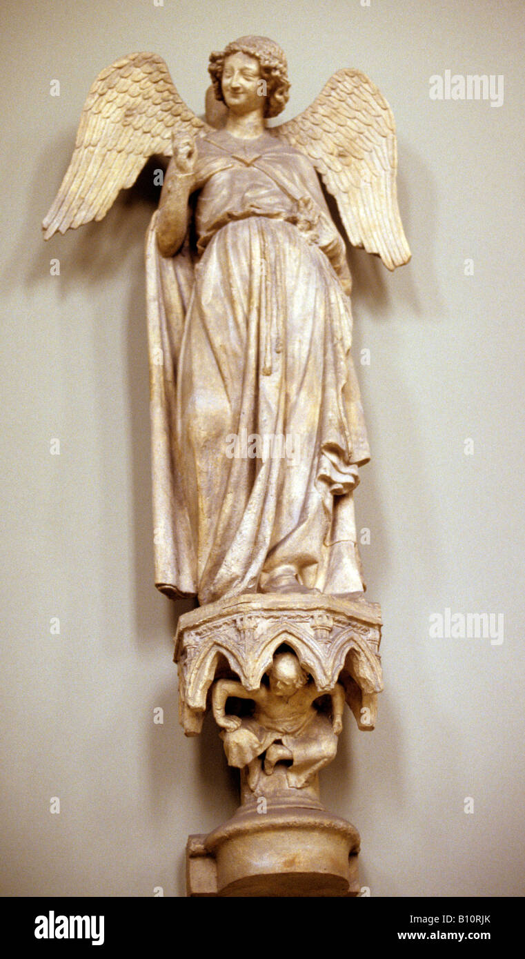 Sorridente Angeli dalla cattedrale di Reims .Francia Foto Stock