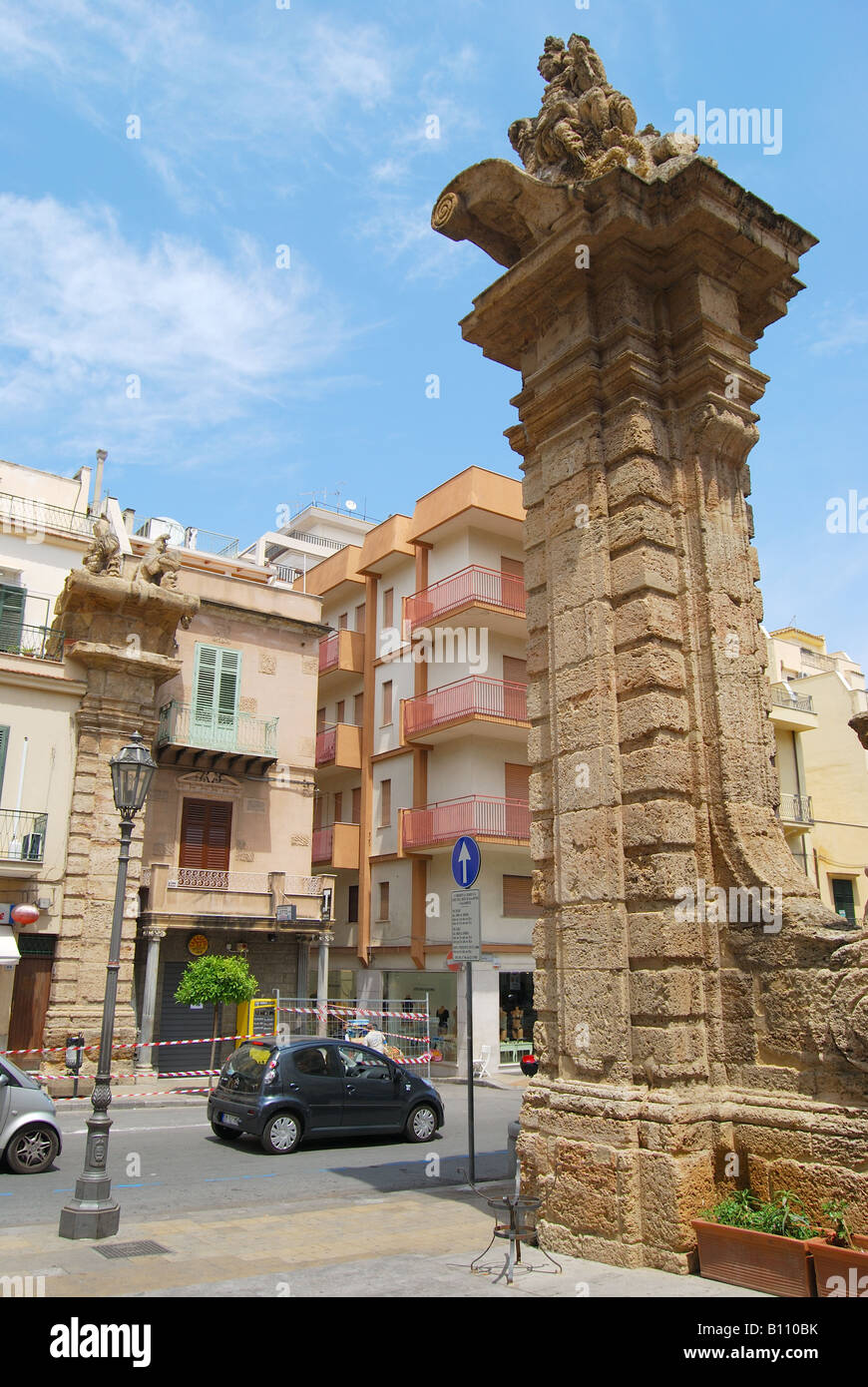 Resti della città vecchia di cancelli, Citta di Bagheria, provincia di Palermo, Sicilia, Italia Foto Stock