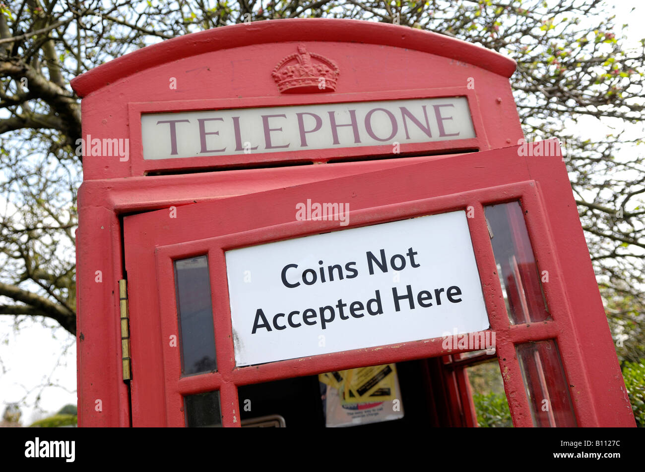 Regno Unito casella telefono con nessun segno di monete Foto Stock