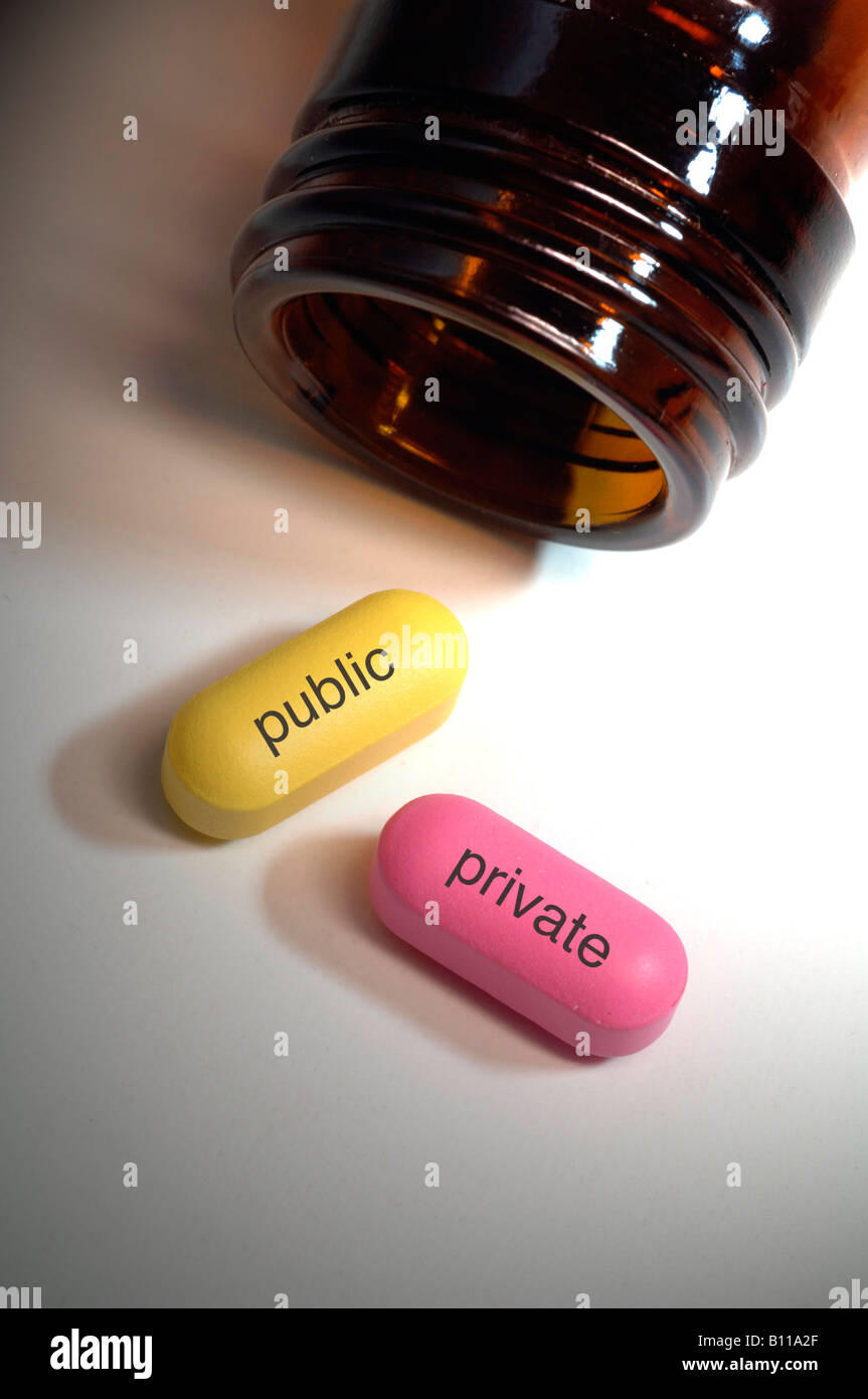 Pillole e bottiglia Foto Stock