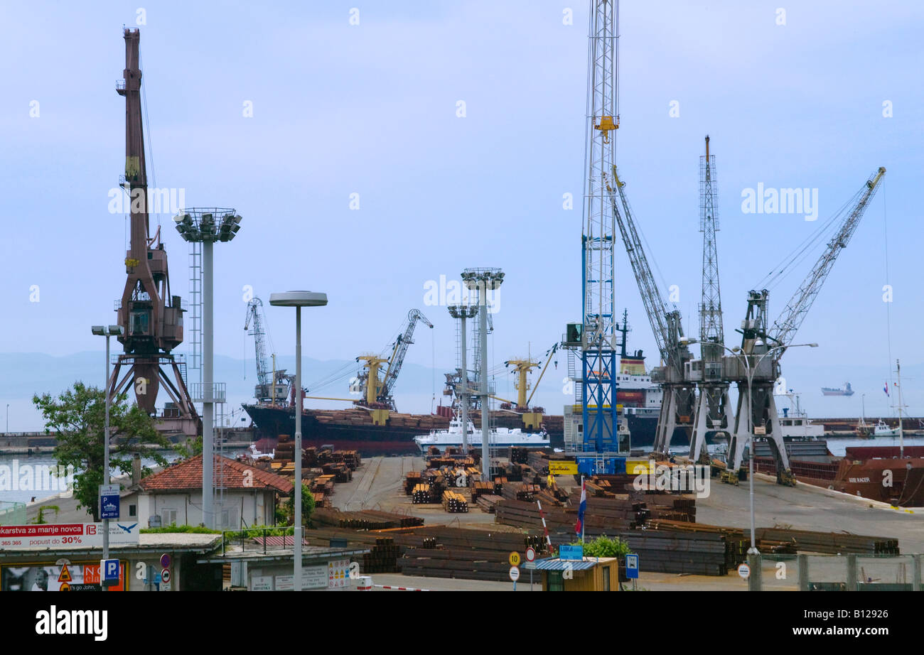 La vista del porto di Rijeka CROAZIA Foto Stock