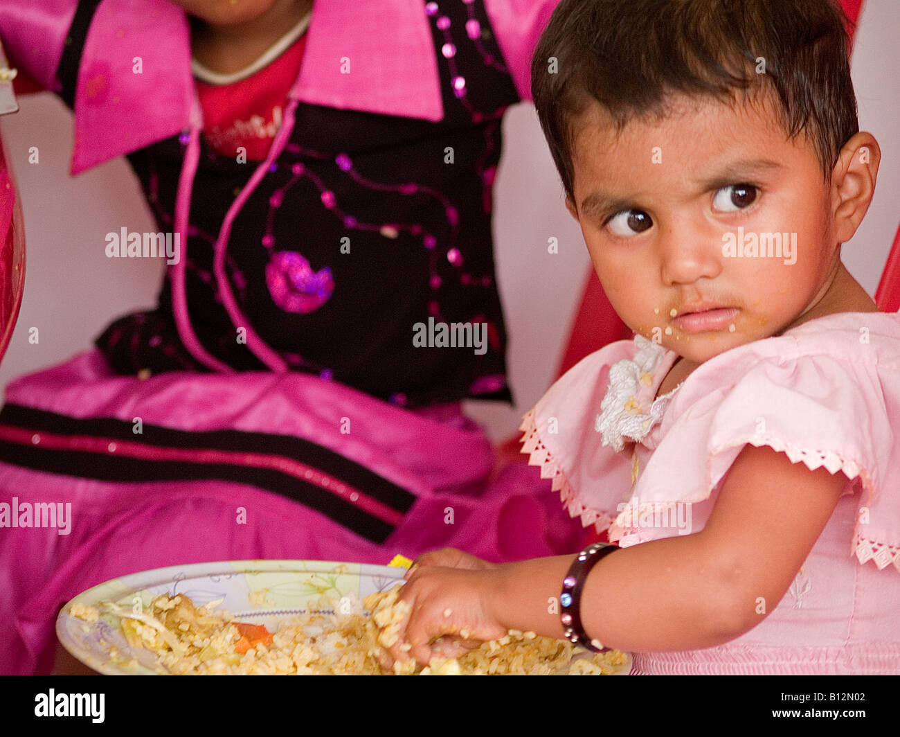 pugno di cibo Foto Stock