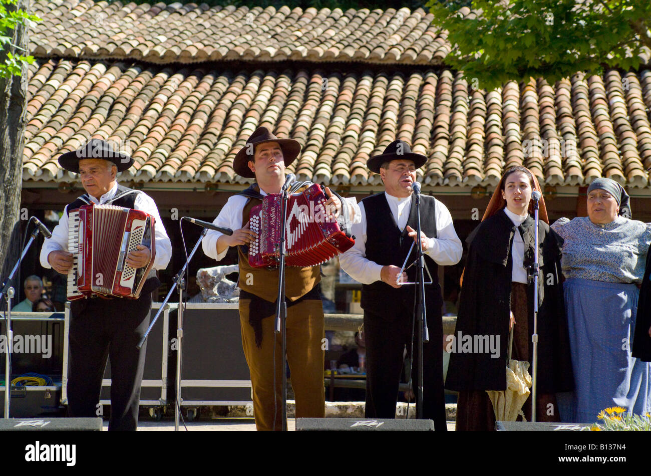 Il Portogallo Algarve, Folk Festival a alte, musicisti provenienti dalla costa da prata distretto del Portogallo centrale Foto Stock
