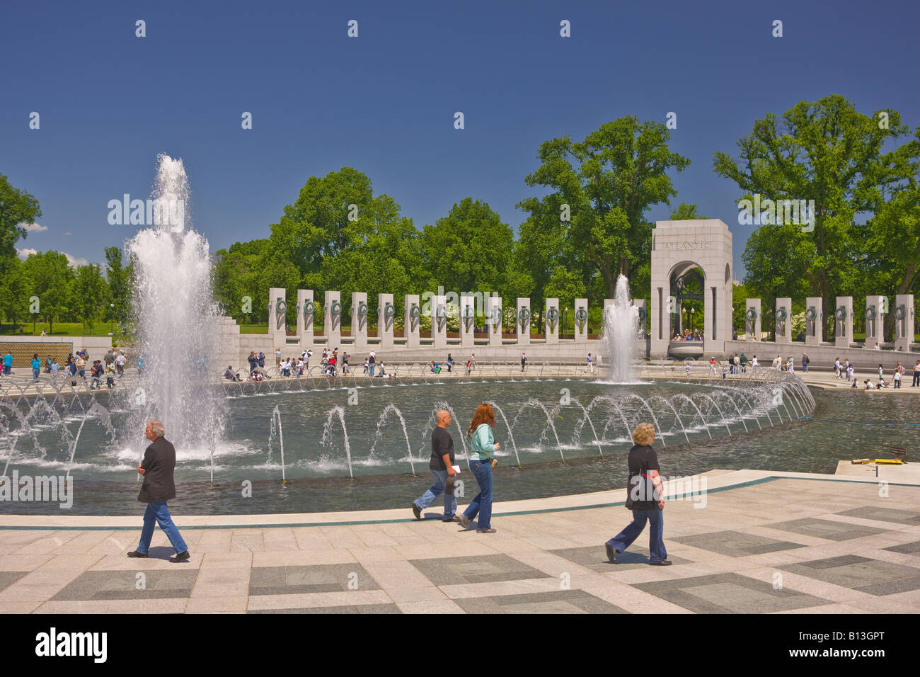 WASHINGTON DC - il National Memoriale della Seconda Guerra Mondiale sul National Mall, aperto nell'aprile 2004, progettato Friedrich San Floriano Foto Stock