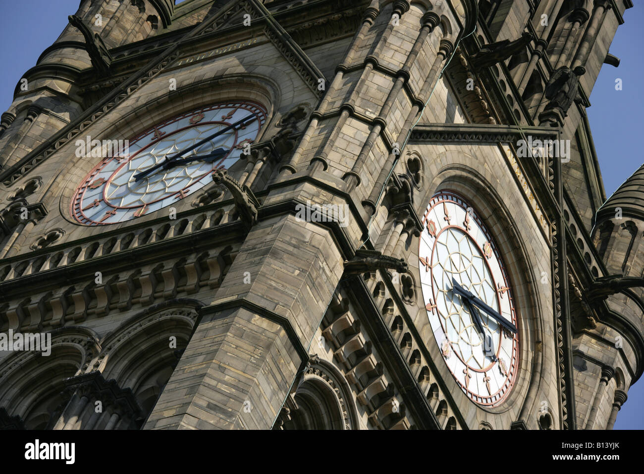 Città di Manchester, Inghilterra. Gillet e orologio blando entro la torre dell orologio di Alfred Waterhouse progettato Town Hall. Foto Stock