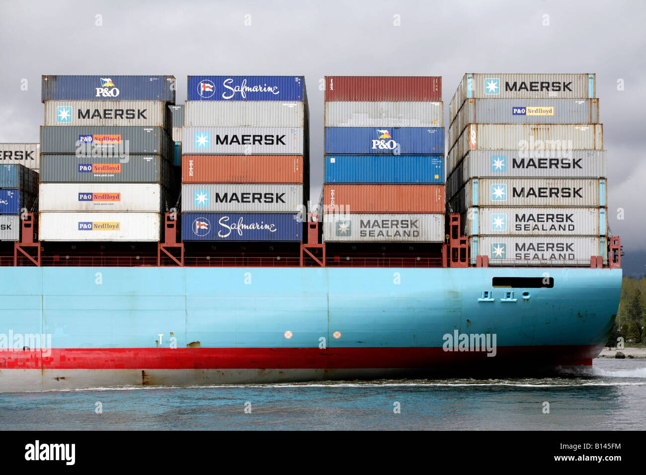 La Maersk Container nave lasciando porto di Vancouver. (L'Sofie Maersk, registrati in Copenhagen) Foto Stock