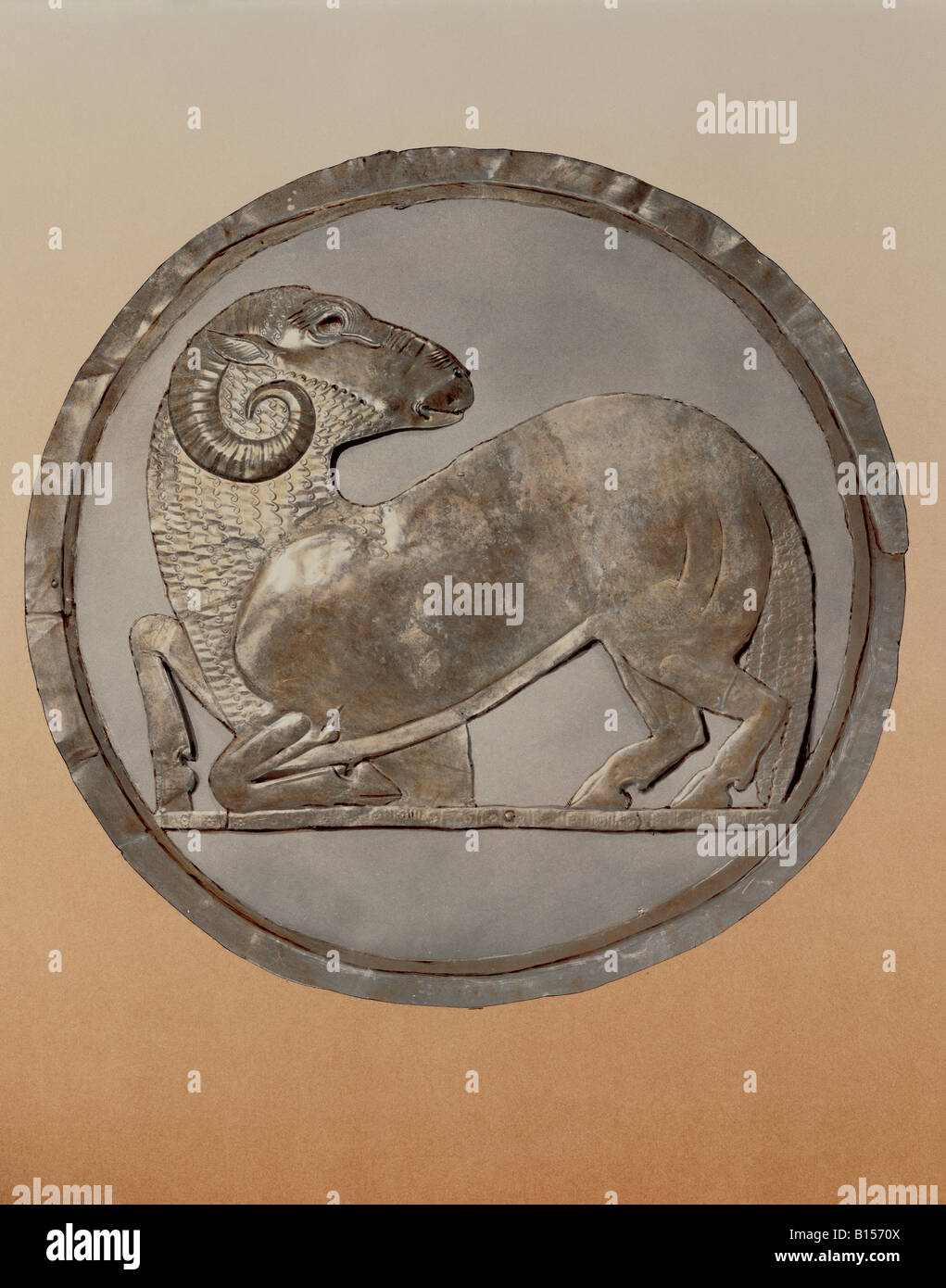 Belle arti, mondo antico, Grecia, scultura, tre cavalli, bronzo, repousse, quinto secolo A.C.,Badisches Landesmuseum, Karlsuhe, , artista del diritto d'autore non deve essere cancellata Foto Stock