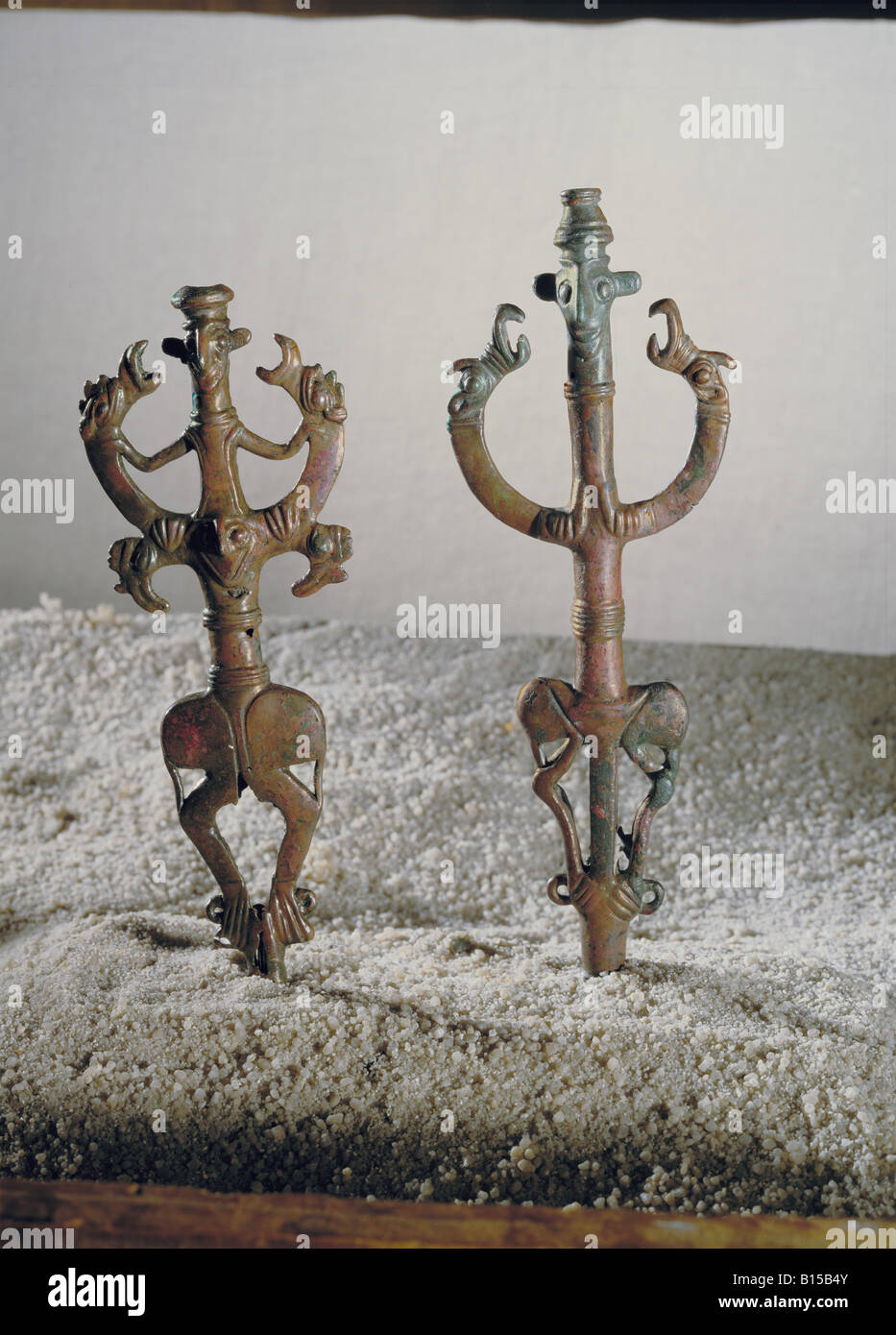 Belle arti, mondo antico, Lorestan, scultura, cime di norme, bronzo, 8th/VII secolo a.c., stato raccolta archeologica, Monaco di Baviera, , artista del diritto d'autore non deve essere cancellata Foto Stock