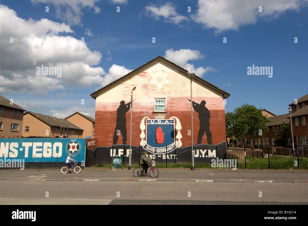 Lealisti murali settaria Belfast Irlanda del Nord Foto Stock