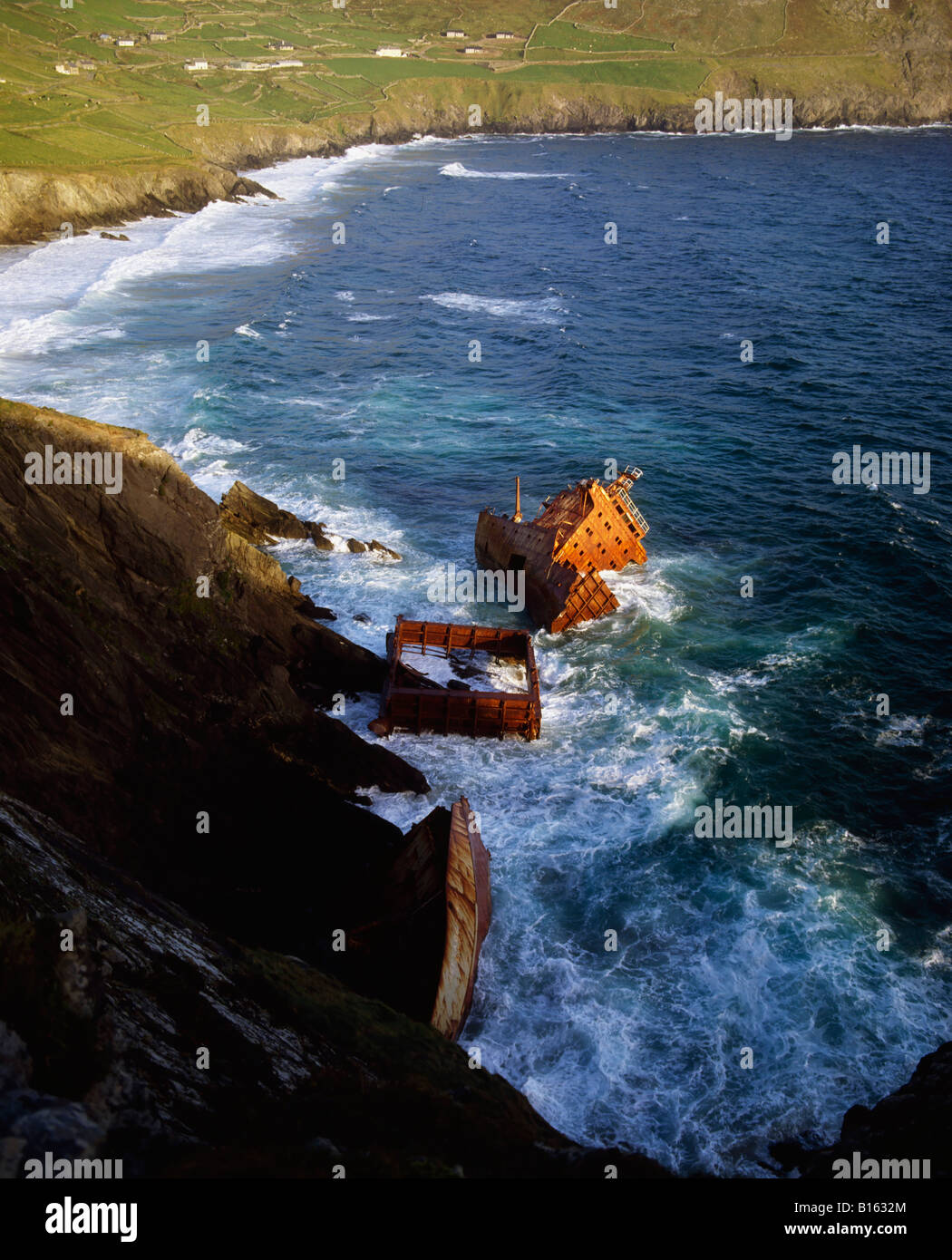 La Ranga naufragio, Slea Head, penisola di Dingle, Co. Kerry, Irlanda Foto Stock