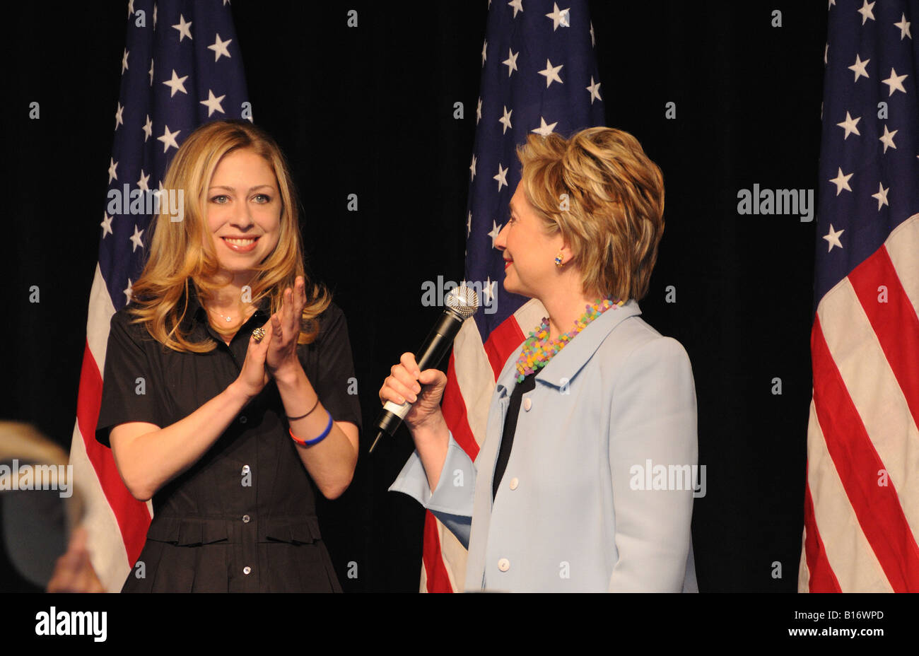 Chelsea e Hillary Clinton a una campagna di rally in Manhattan. Foto Stock
