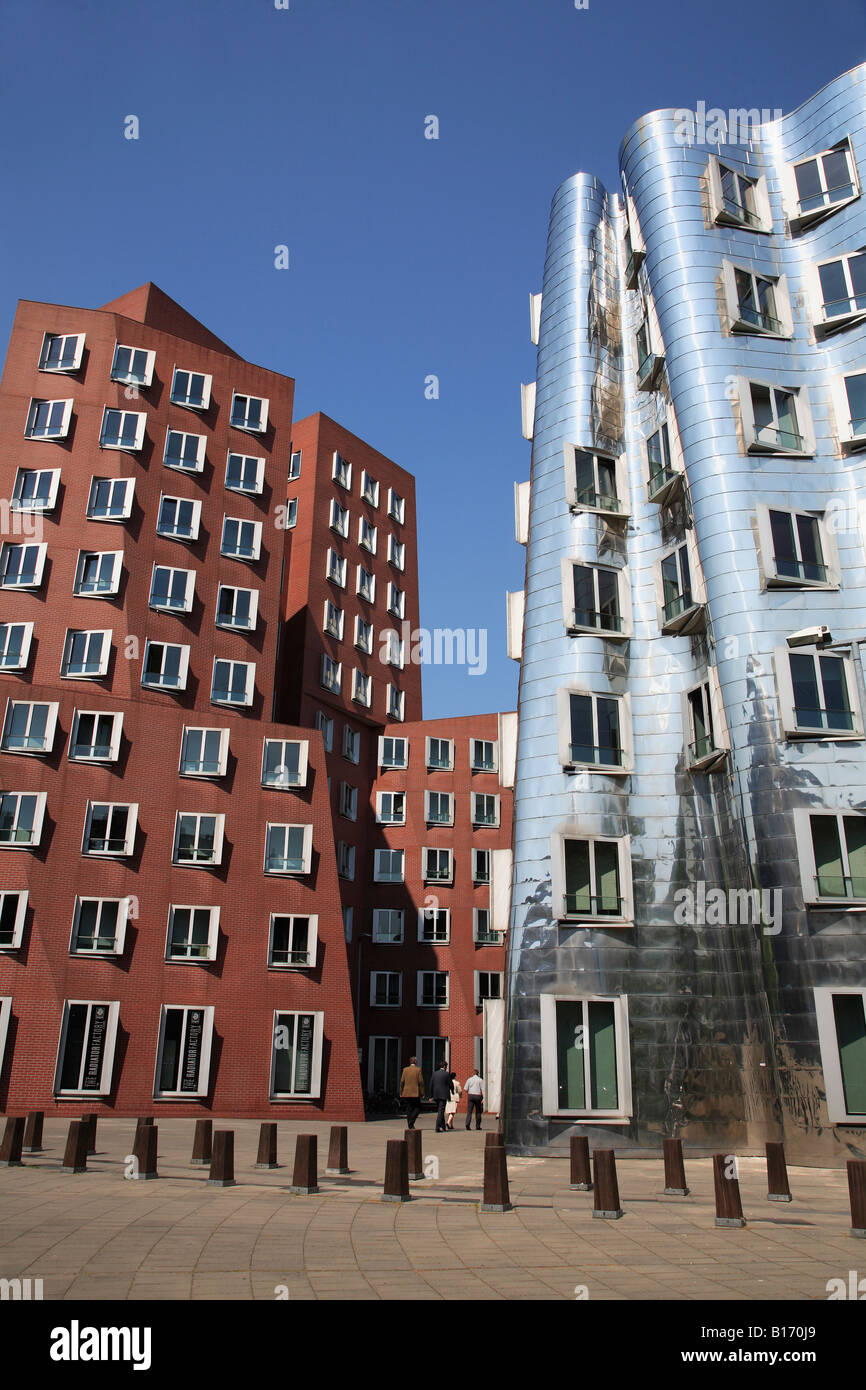 Germania Renania settentrionale-Vestfalia Medienhafen di Düsseldorf Media Harbour Neuer Zollhof Foto Stock