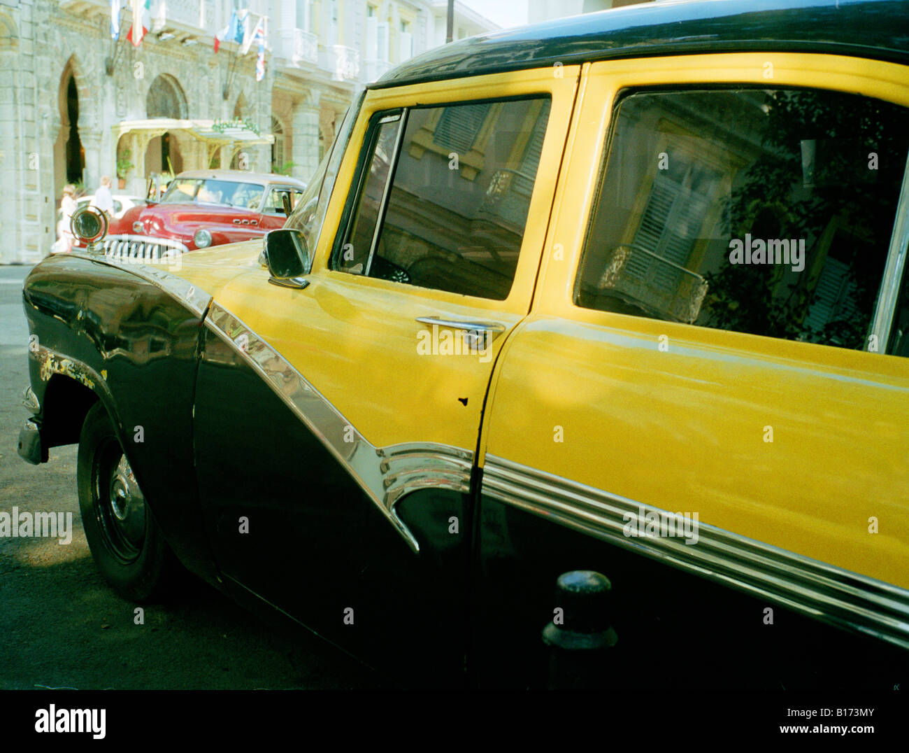 Dettaglio del giallo e del nero lato auto Città Vecchia Havana Cuba Foto Stock