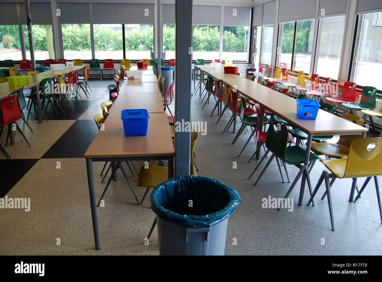 Svuotare mensa scolastica Foto Stock