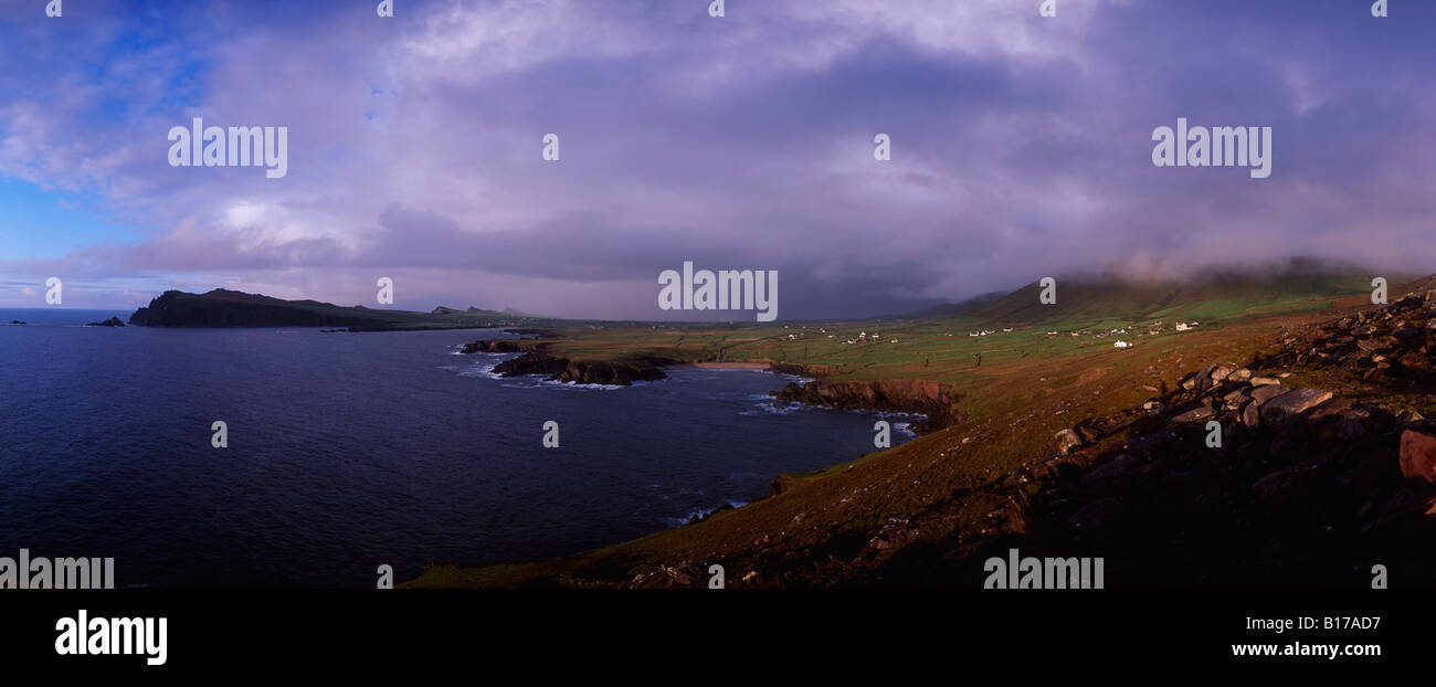 Le tre sorelle a Ballyferriter, penisola di Dingle, Co. Kerry, Irlanda Foto Stock