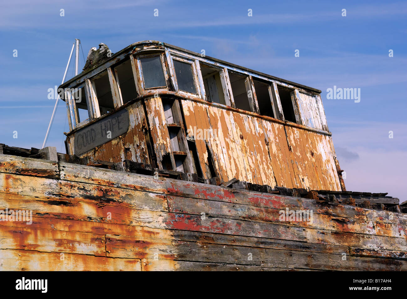 Vecchia barca da pesca ormeggiate a Skippool Creek, Fleetwood, nel Lancashire. Foto Stock