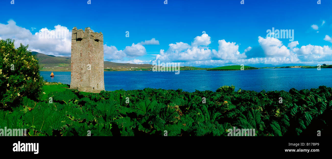 Il castello di Carrickkildavnet, Achill Island, nella contea di Mayo, Irlanda Foto Stock