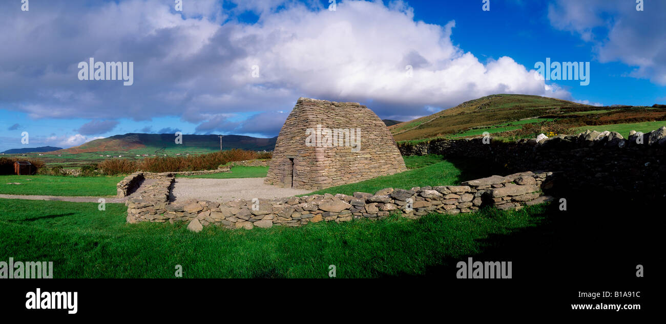 Gallarus Oratorio, la penisola di Dingle, Co. Kerry, Irlanda Foto Stock