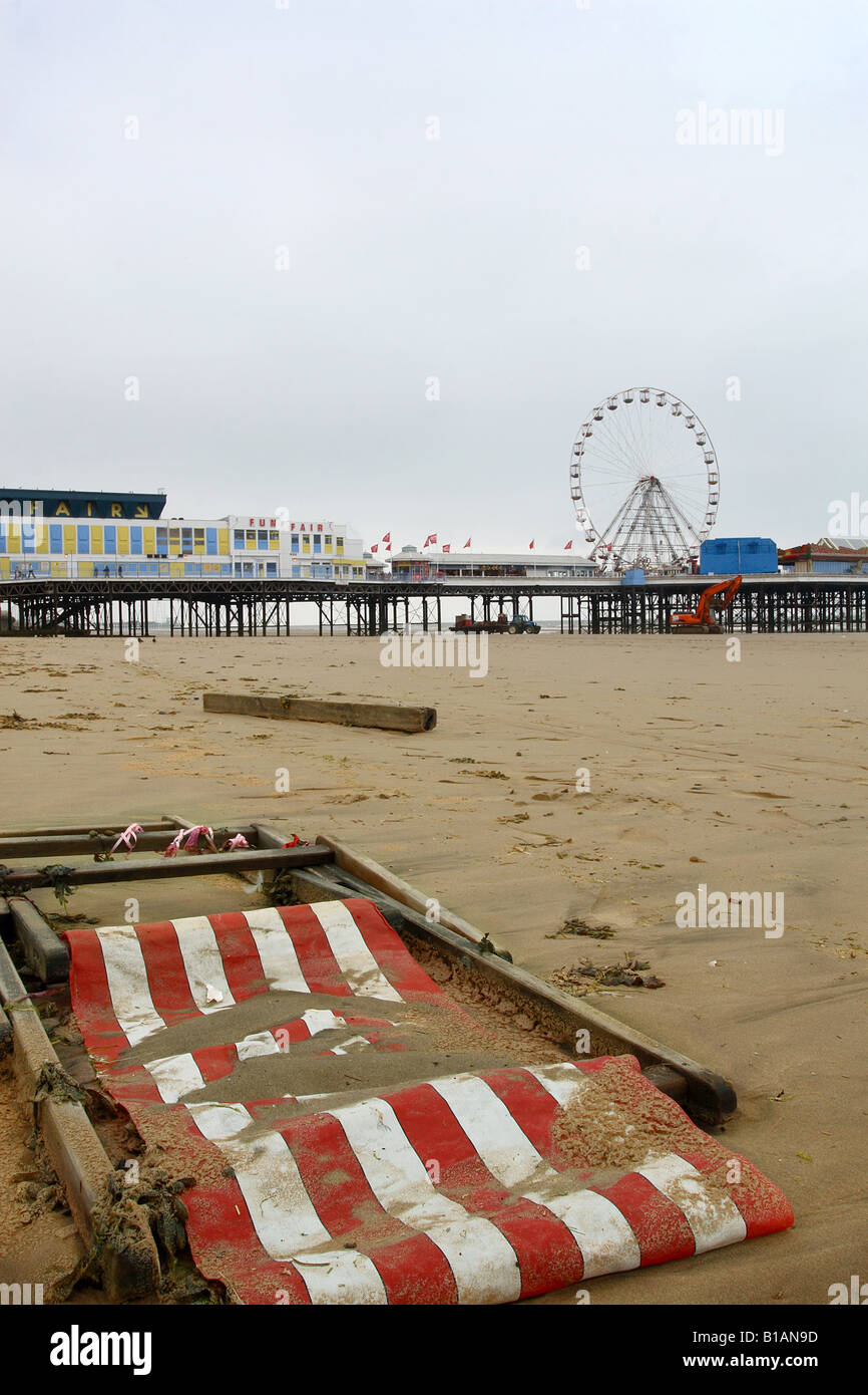 Sdraio sulla spiaggia di Blackpool Foto Stock