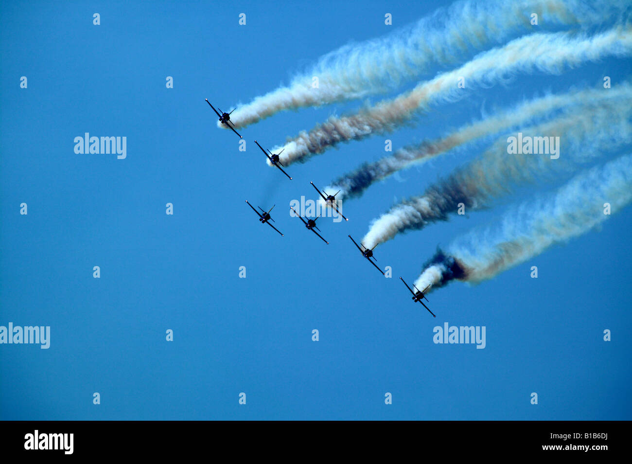 Il Breitling Jet Team la visualizzazione per i voli in formazione a Biggin Hill International Air Fair 2008 in loro L-39 Albertros aeromobile Foto Stock