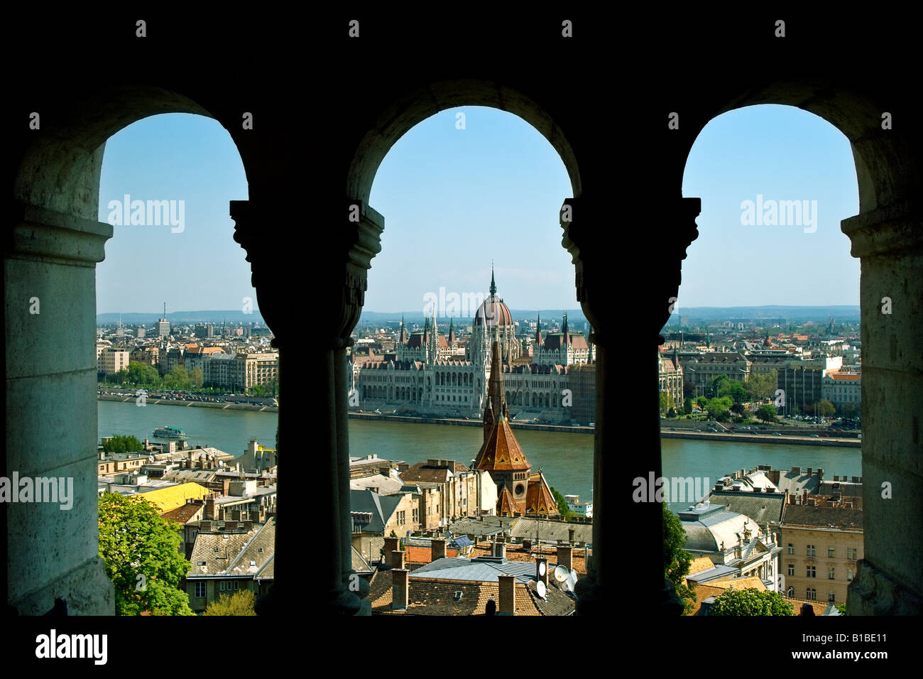 Vista panoramica di edifici e il Danubio in Ungheria capitale Budapest Foto Stock