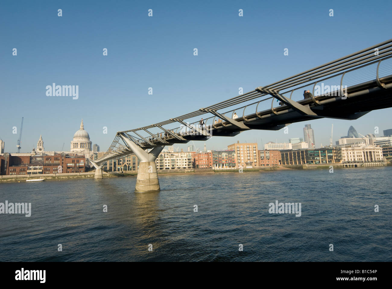 Millennium Bridge London Inghilterra England Foto Stock