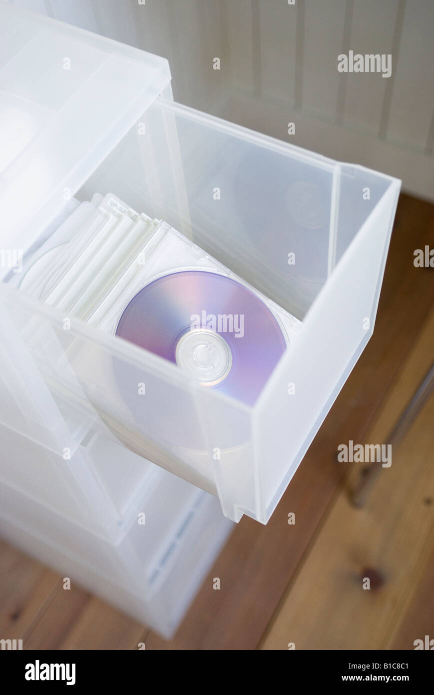Compact disc nel cassetto Foto Stock