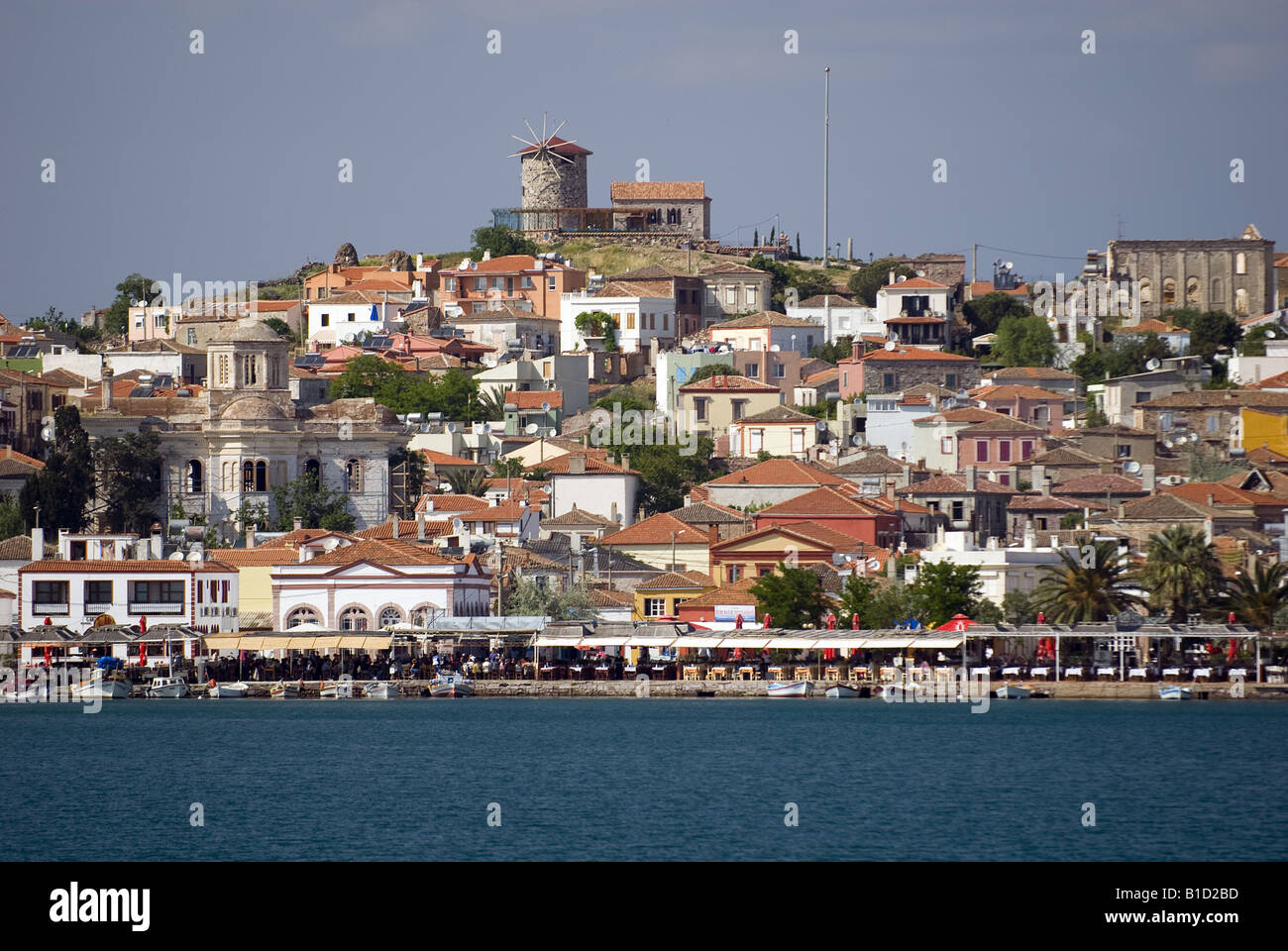 Vista panoramica di Alibey Cunda Island e waterfront ristoranti Ayvalik Turchia Foto Stock