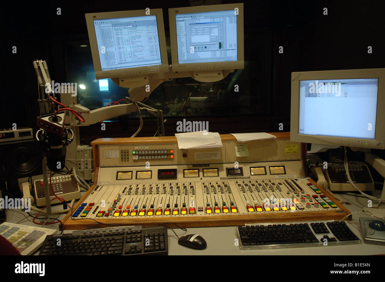 WNYC Radio pubblica a New York sala di controllo Foto Stock