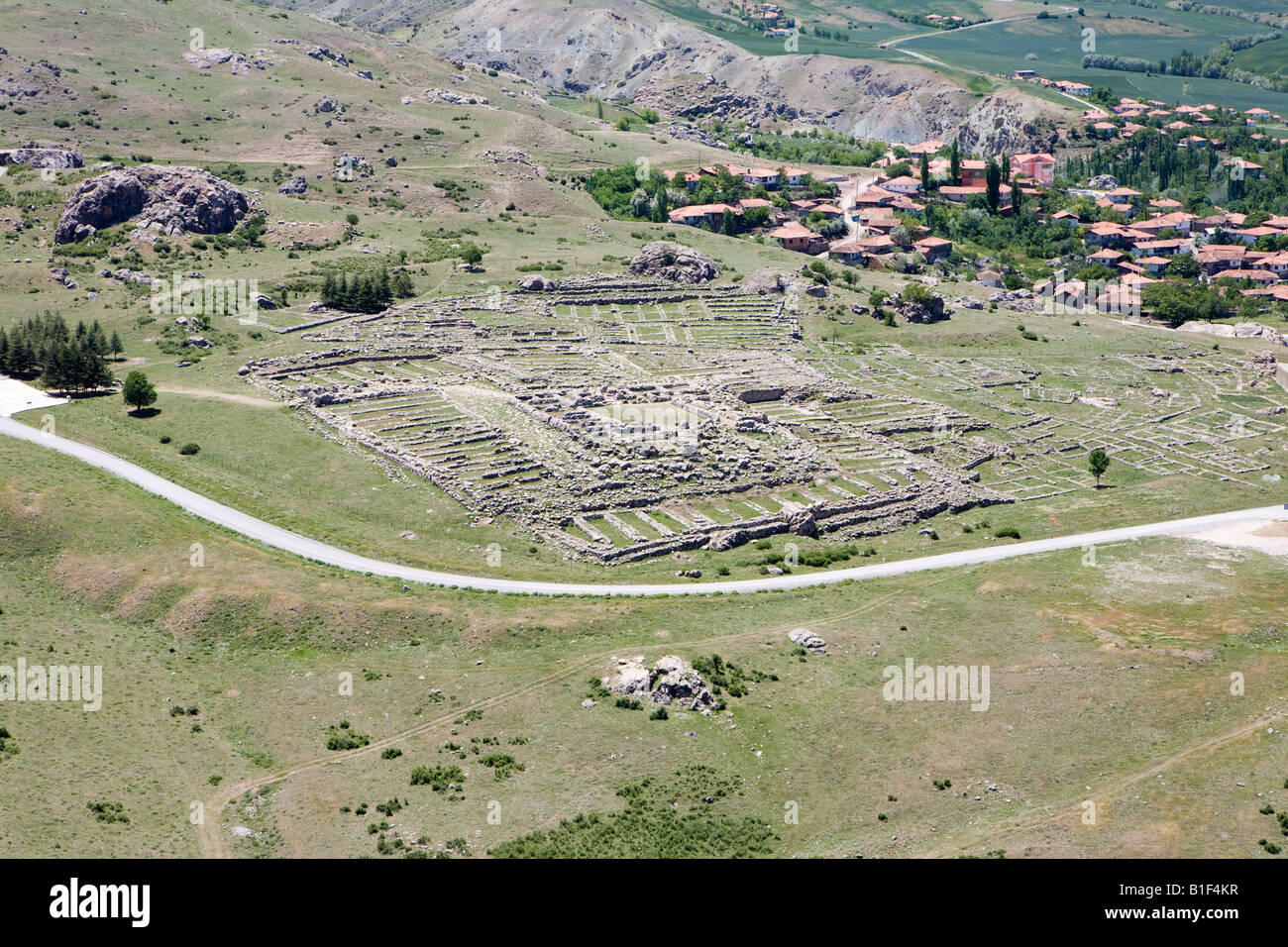Vista della Città Bassa, l'hittita città capitale di Hattusa Hattusas, Parco Nazionale, Bogazkale, Anatolia, Turchia Foto Stock
