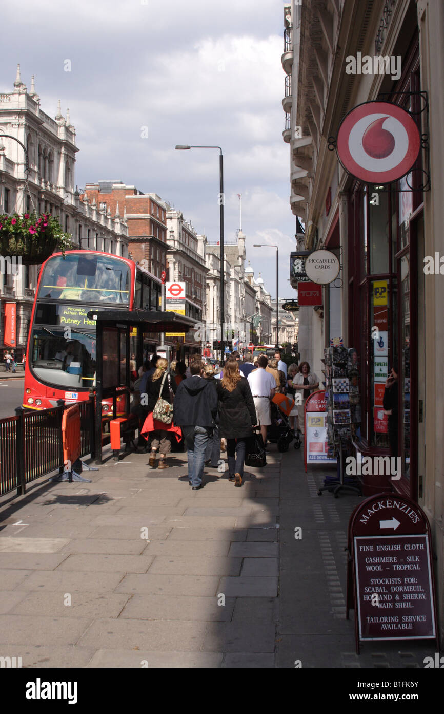 Scena di strada Piccadilly Londra Foto Stock