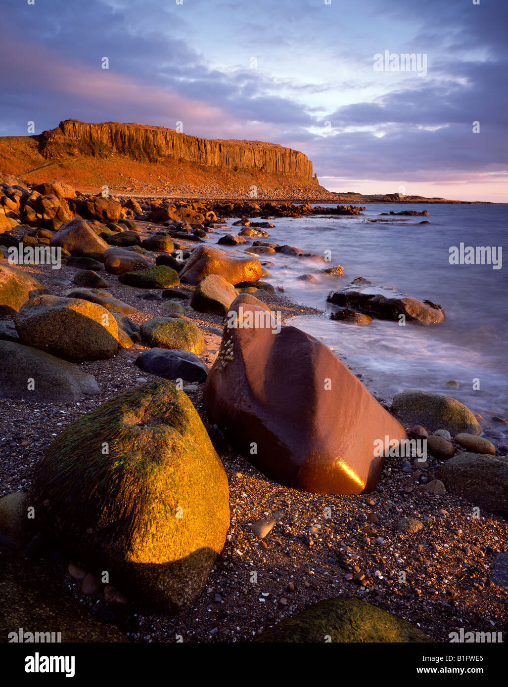 Luce della Sera a Drumadoon, Isle of Arran. La Scozia. Foto Stock