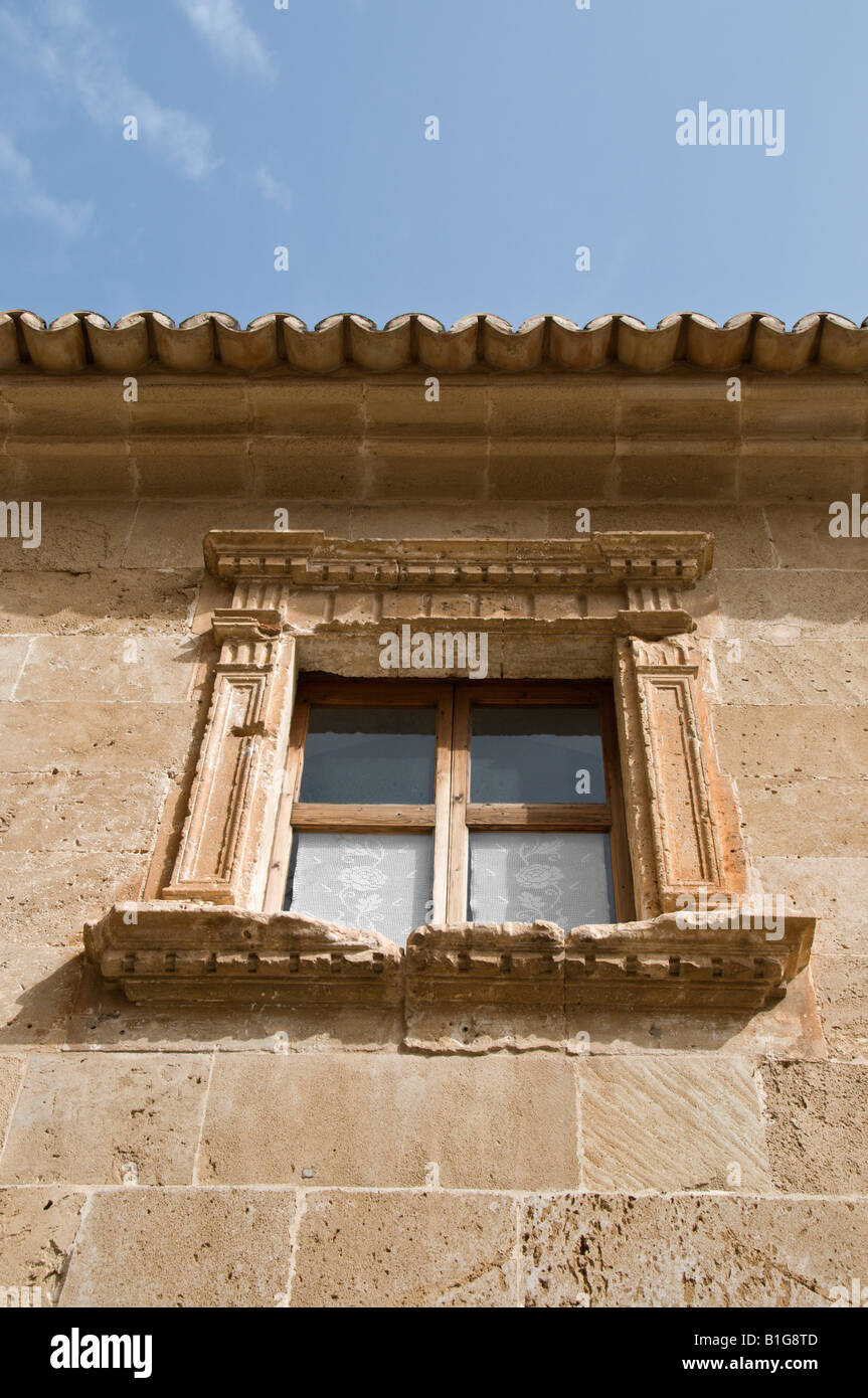 Vecchio edificio al vecchio - Alcudia Maiorca, SPAGNA Foto Stock