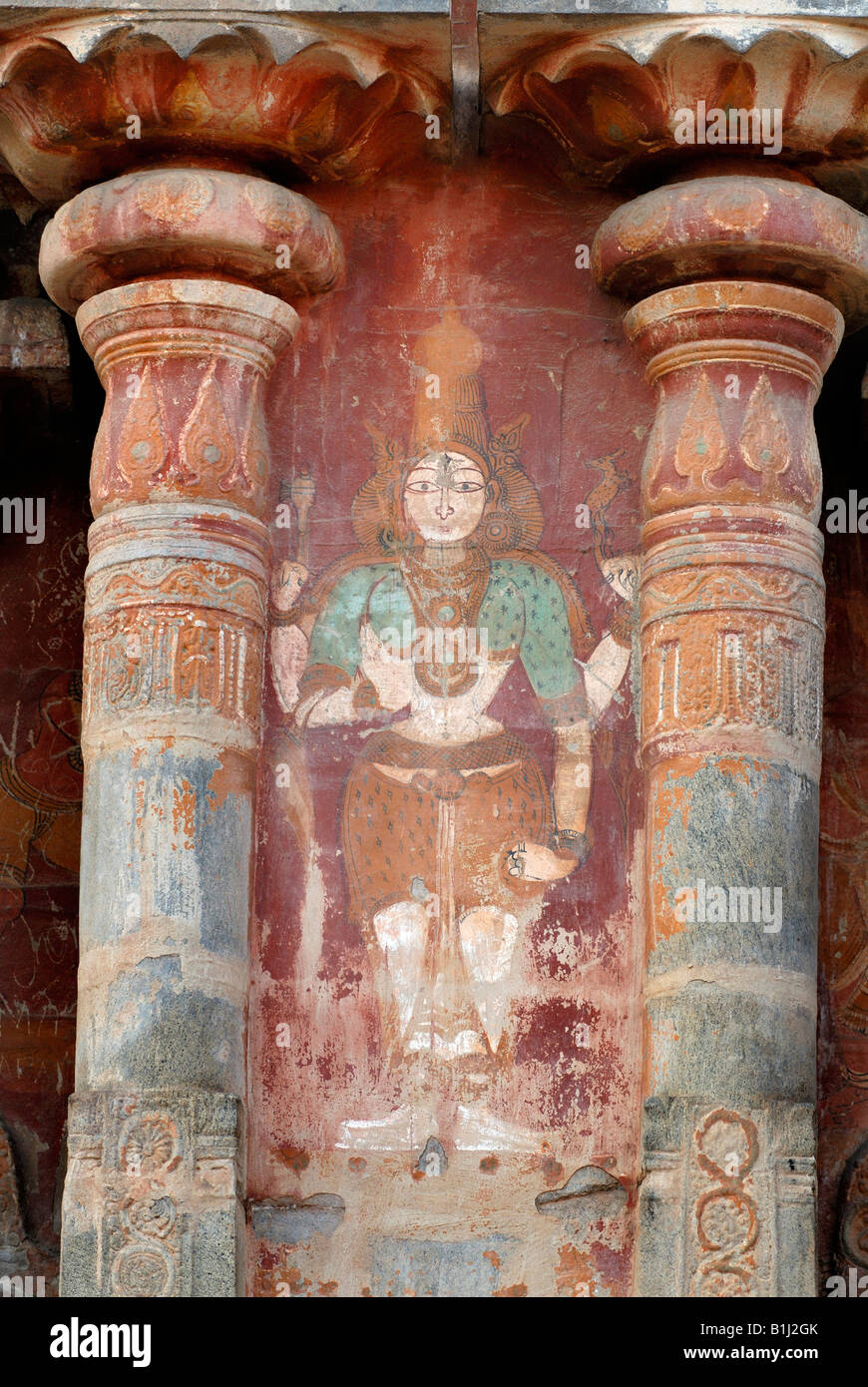 Basso angolo di visione di un murale dipinto sulla parete di un tempio Tempio Airavatesvara Darasuram Thanjavur District Tamil Nadu India Foto Stock