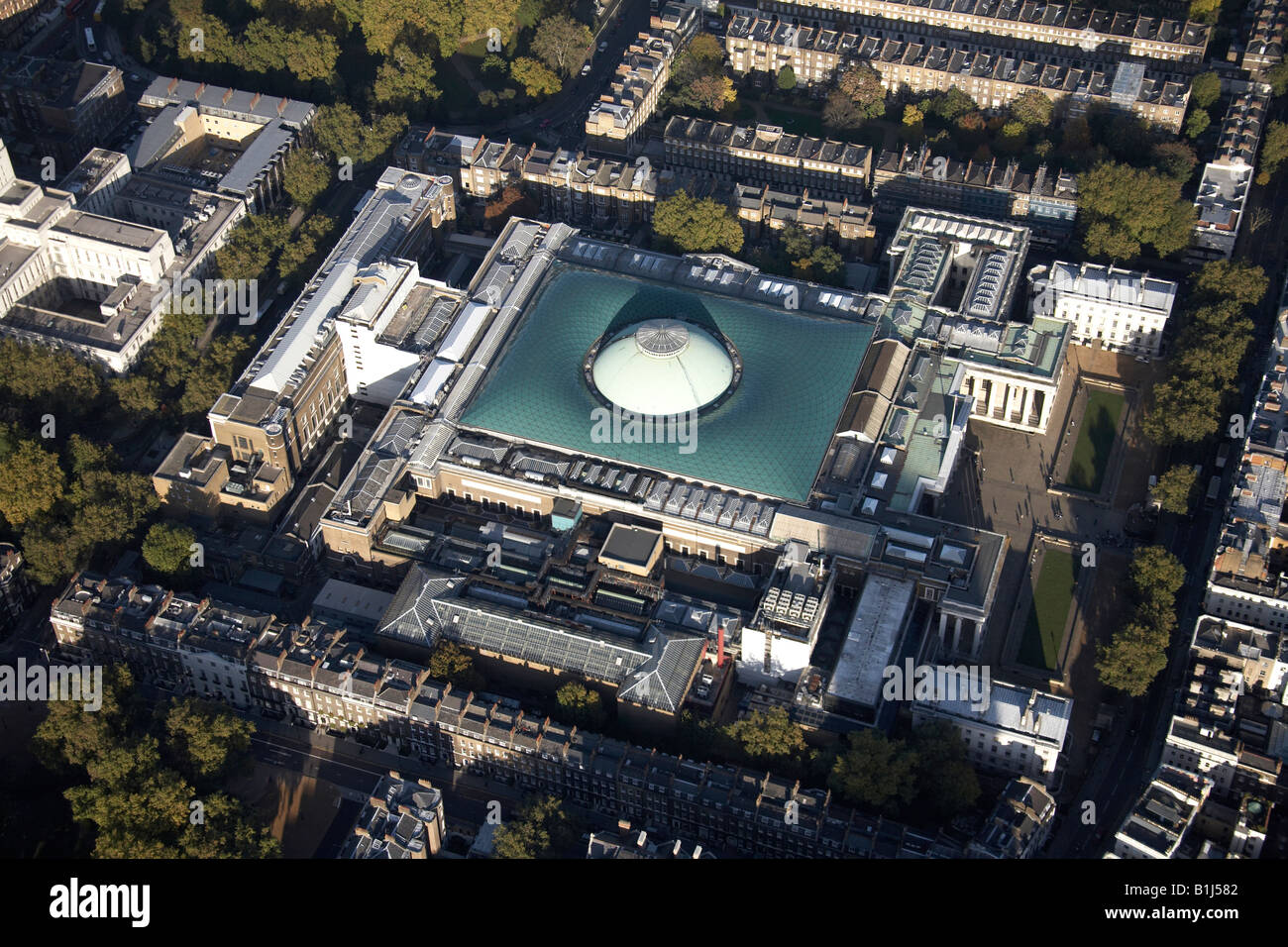 Vista aerea del nord est del British Museum e la parte interna della città edifici Bloomsbury London WC1 England Regno Unito Foto Stock