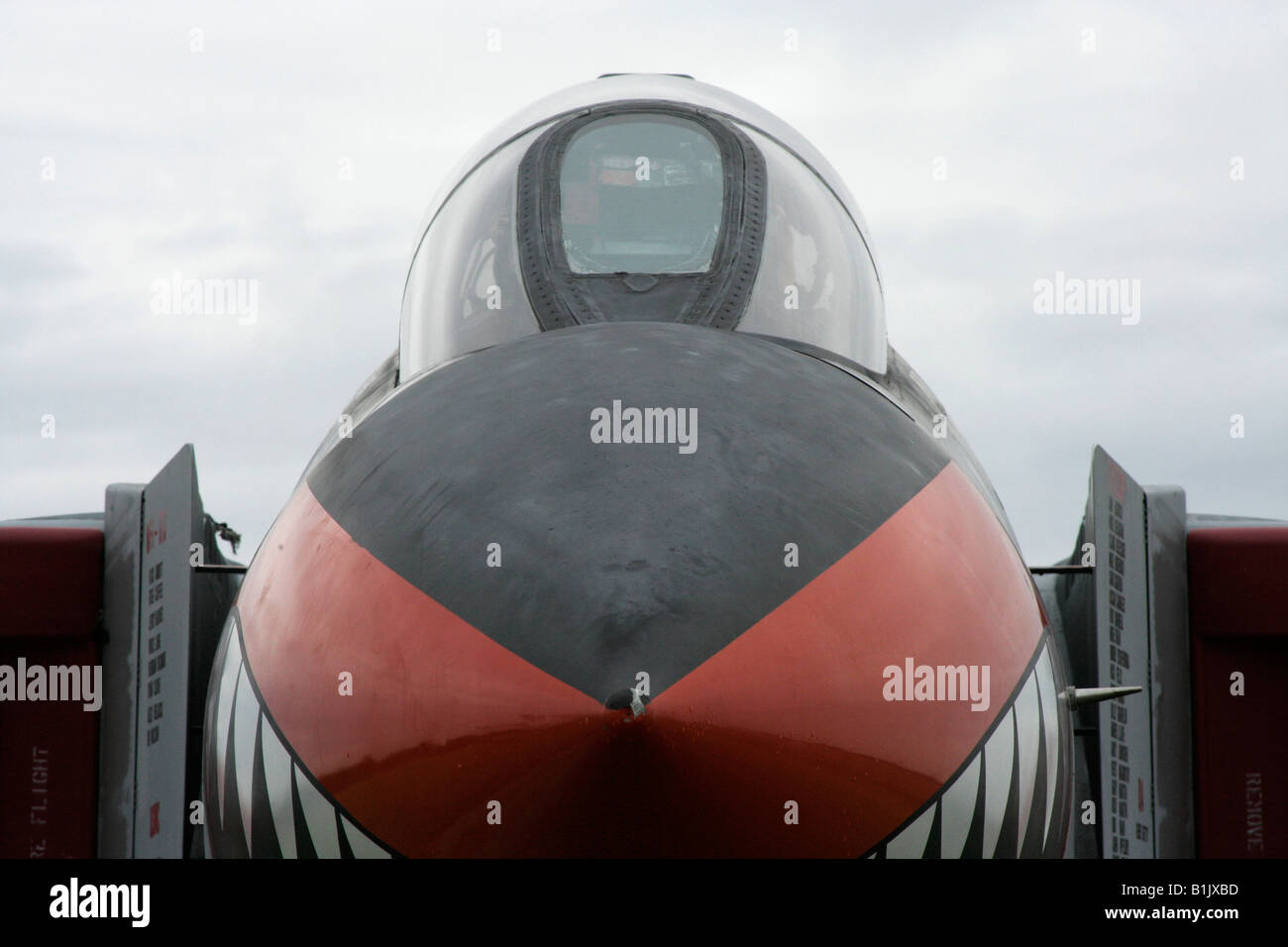 Il cockpit di un F-16 jet da combattimento. Foto Stock