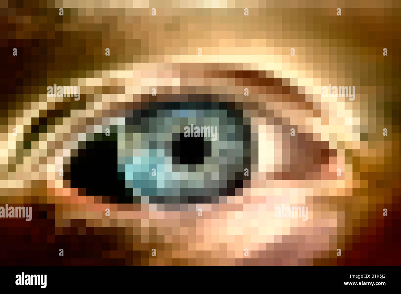 Vista ingrandita di un solarized disturbato occhio umano Foto Stock