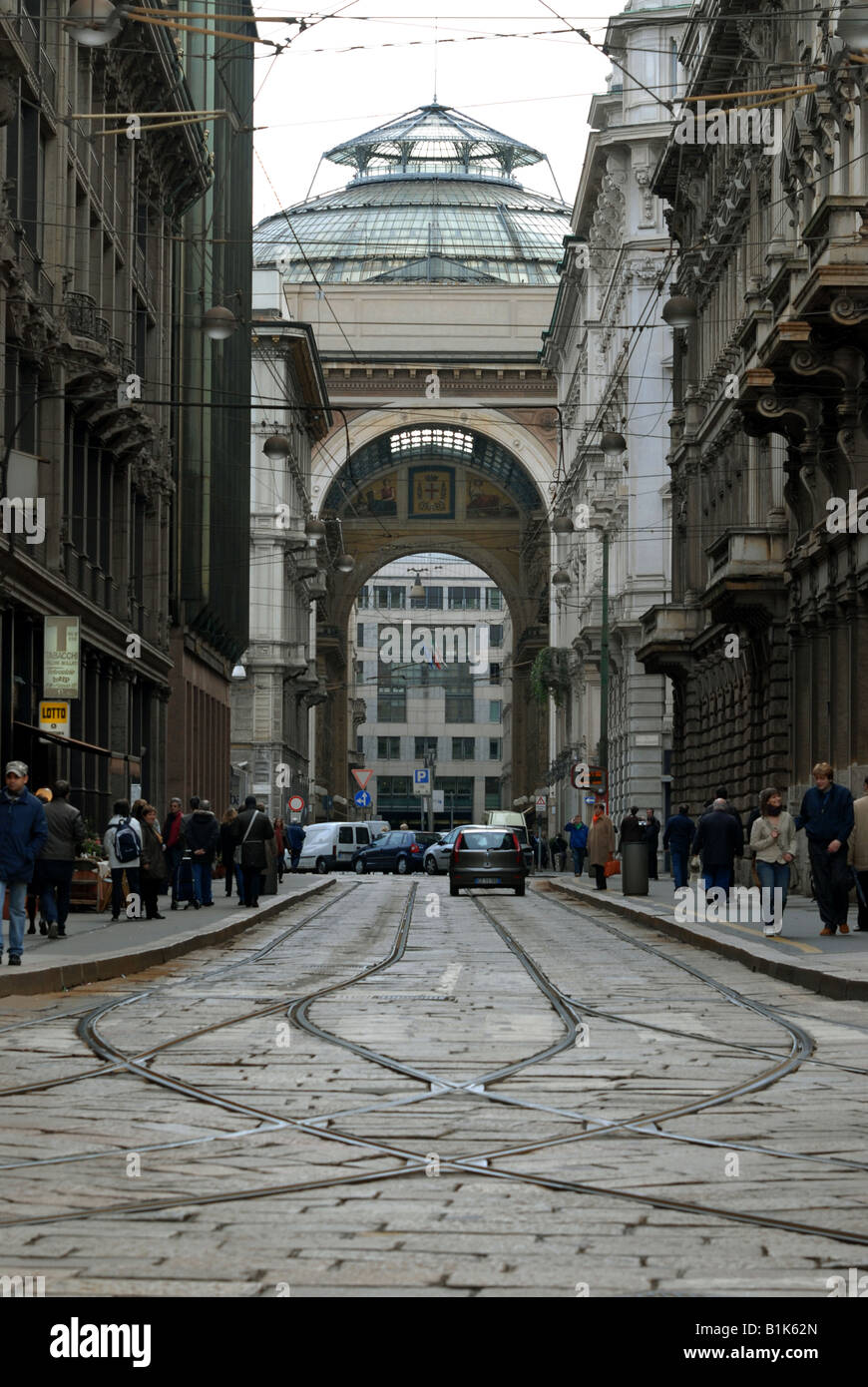 Galleria Vittorio Emanuele II come si vede in Via Tommaso Grossi da Piazza Cordusio, Milano, lombardia, italia. Foto Stock
