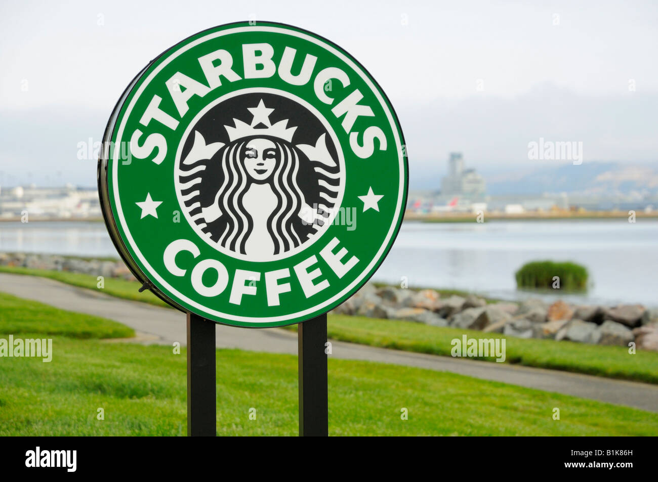 Un caffe' Starbucks all'hotel Marriott Waterfront, Millbrae CA Foto Stock