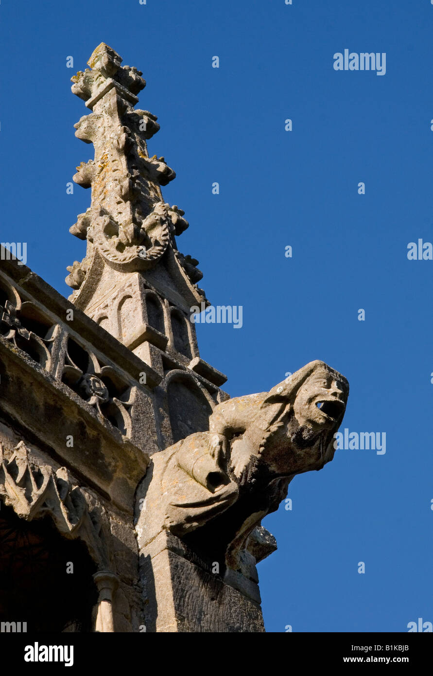 Gargoyle sulla chiesa Bottesford nella valle di belvoir Foto Stock