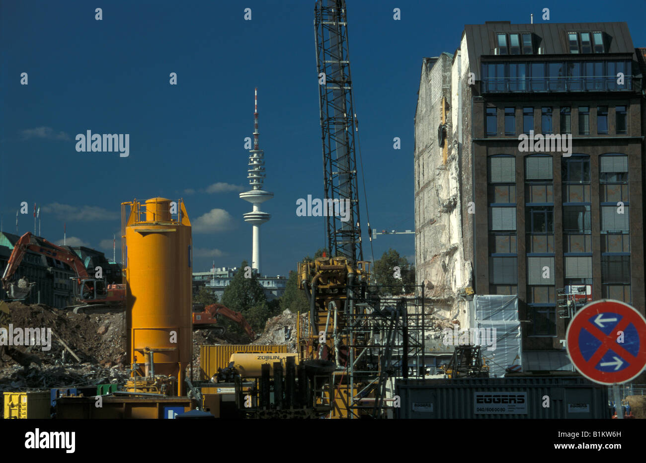 Gli edifici di vecchia costruzione devono andare - demolizione sito per il nuovo centro commerciale Europa-Passage ad Amburgo , Germania Foto Stock