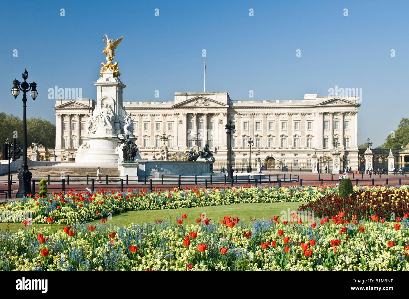 Victoria Memorial di fronte a Buckingham Palace Londra Inghilterra REGNO UNITO Foto Stock